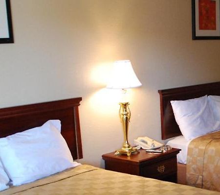 The Chatt Inn Chattanooga Room photo