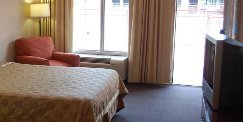 The Chatt Inn Chattanooga Room photo